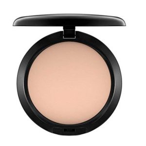 MAC Studio Fix Powder Plus Foundation compact in NW20 shade with black packaging