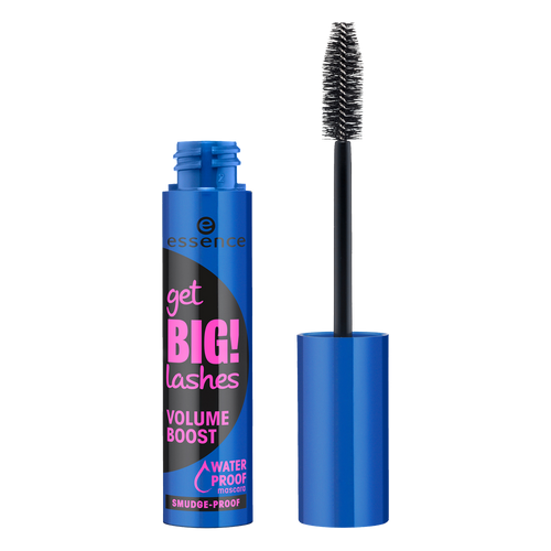 Before and after comparison: natural lashes vs lashes with two coats of Essence Get Big! waterproof mascara