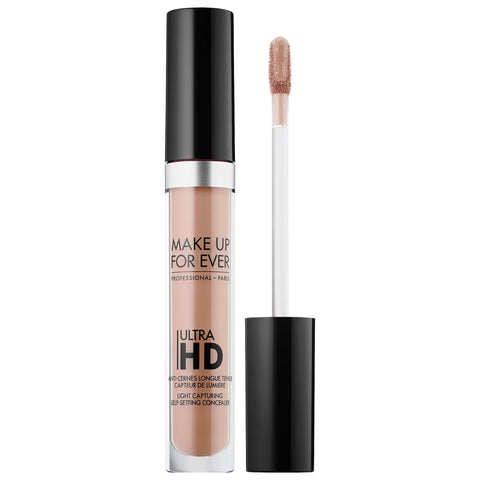 Swatch of Make Up Forever concealer shade 32 on medium skin tone